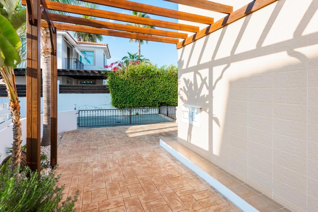 Villa Palm Breeze By Ezoria Villas Protaras Dış mekan fotoğraf