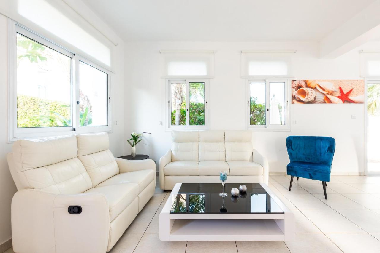 Villa Palm Breeze By Ezoria Villas Protaras Dış mekan fotoğraf